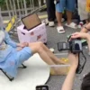 Aksi Cosplayer China Jual Minuman Air Rendaman Kaki Viral dan Dikecam
