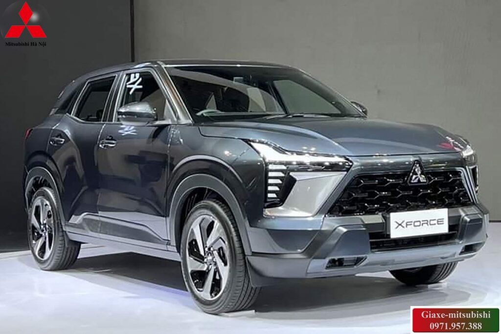 Mitsubishi XForce Hybrid Hadir Menantang Wuling Almaz RS Pro Hybrid