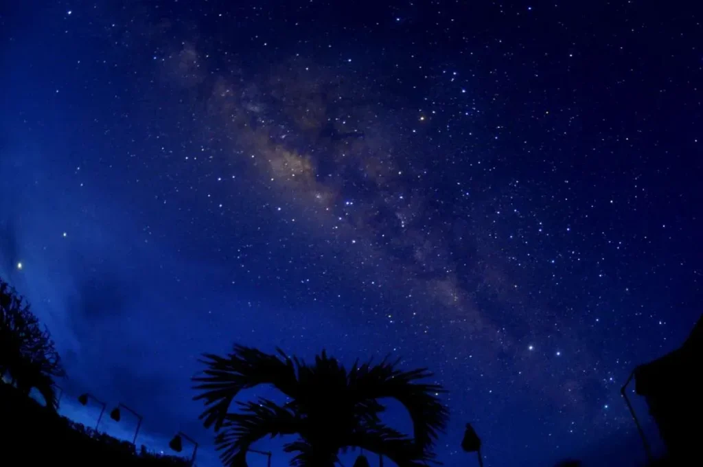 Fenomena Bulan Purnama Aquarius Dorong Perubahan Empat Zodiak
