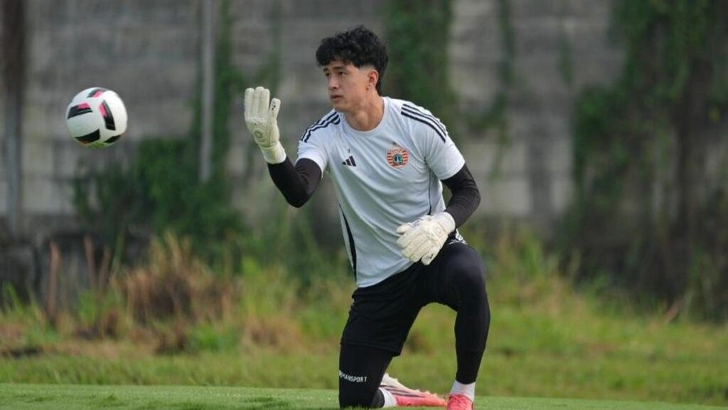 Persija Jakarta Resmi Meminjamkan Cyrus Margono ke Klub Super League