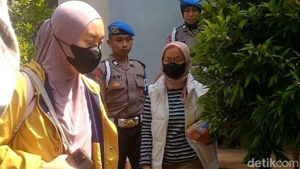 Istri Bupati Pemalang Dibawa ke Jakarta Setelah Diperiksa KPK