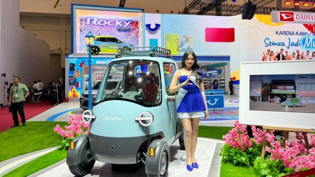 Daihatsu Resmi Buka Booth dan Pamerkan Mobil Listrik Kompak di GIIAS 2026