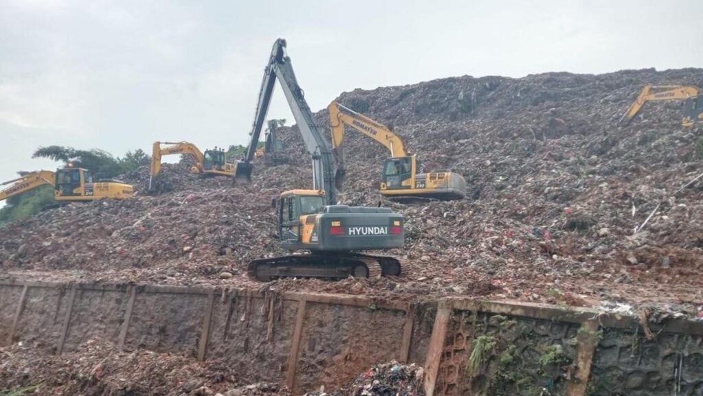 Pemprov DKI Jakarta Tutup Dua Zona Aktif TPST Bantargebang