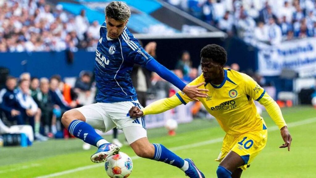 Bayer Leverkusen Pembantai KRC Genk Empat Gol Tanpa Balas