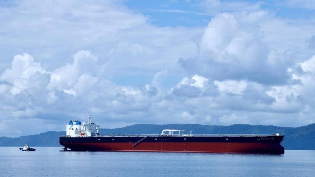Pertamina International Shipping Seberangkan Kapal Tanker Lewat Selat Hormuz