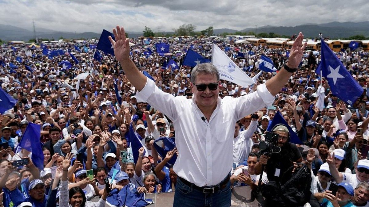 Juan Orlando Hernandez Tiba di Honduras Usai Diampuni Donald Trump