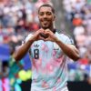 Manchester United Tebus Klausul Rilis Youri Tielemans dari Aston Villa