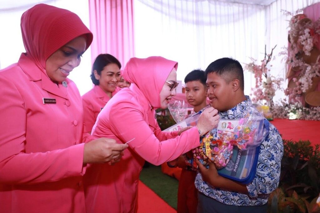 Polda Sumsel Gelar Bakti Sosial untuk Penyandang Disabilitas di Pagar Alam