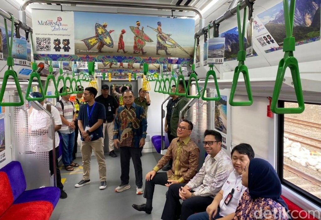 Malaysia Luncurkan 20 Kereta Bermotif untuk Dorong Wisatawan Indonesia