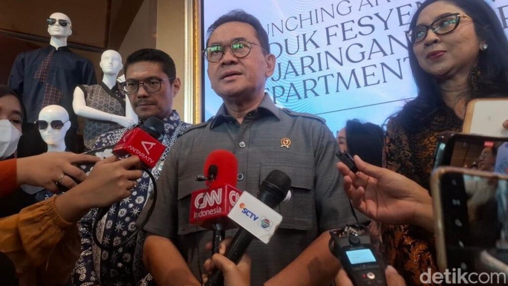 Pasokan Bahan Baku Plastik Indonesia Kembali Normal dari Impor
