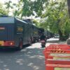 Polisi dan TNI Siaga di Kantor Debt Collector Surabaya Antisipasi Bentrok