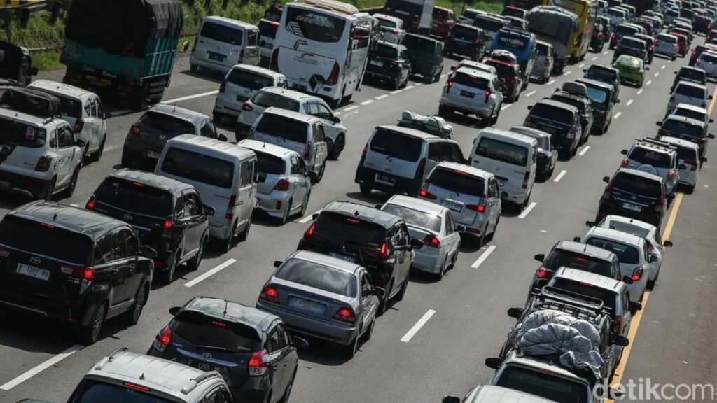 Jasa Marga Laporkan Kepadatan Lalu Lintas di Tol Arah Jakarta
