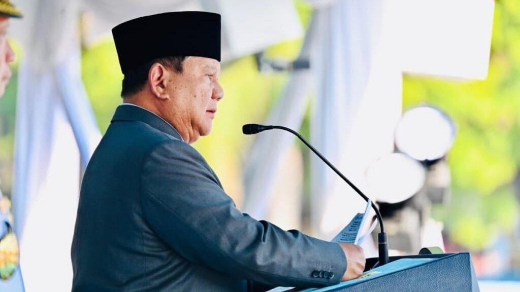 Prabowo Subianto Minta Lulusan IPDN Jauhi Sikap Sombong