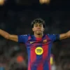 Lamine Yamal Sambut Baik Rumor Transfer Julian Alvarez ke Barcelona