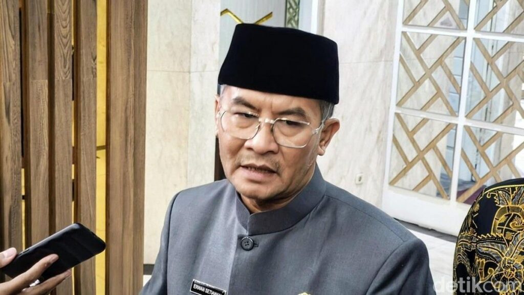 Pemprov Jabar Siapkan Sanksi Pemecatan Bagi ASN LGBT