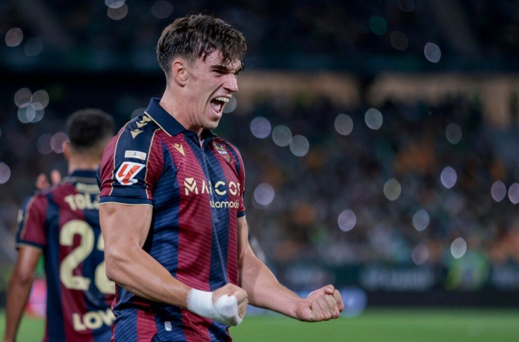 Real Madrid Bidik Carlos Espi Pengganti Gonzalo Garcia