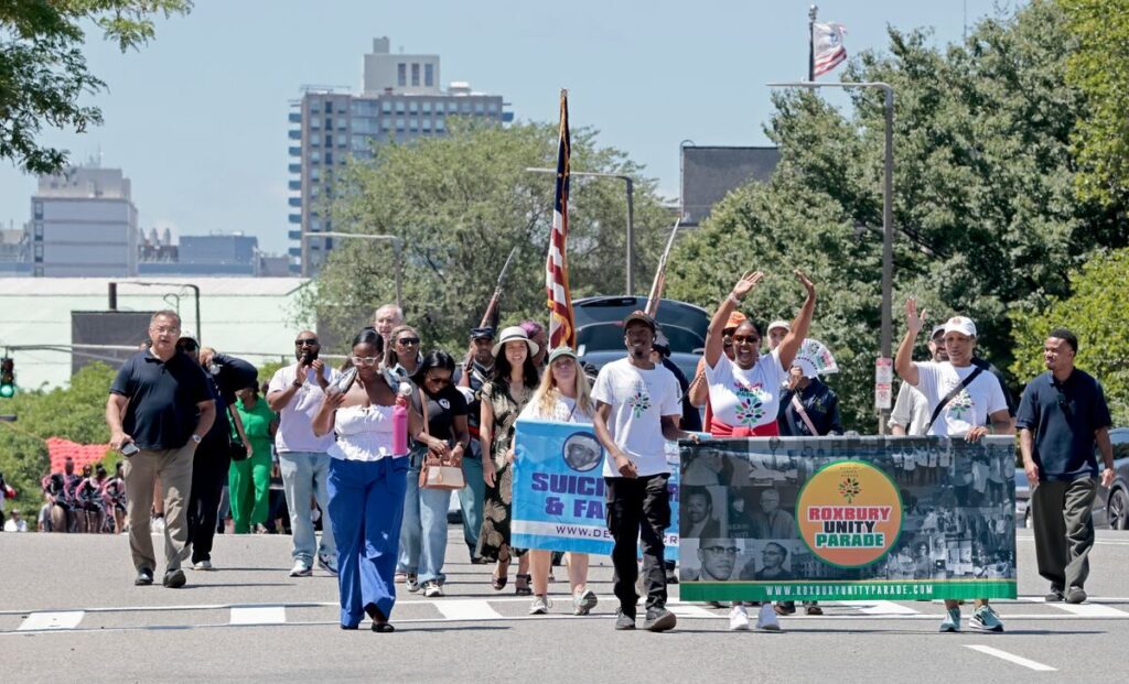 Parade Persatuan Roxbury Kedelapan Rayakan Warisan Budaya Komunitas Black Boston