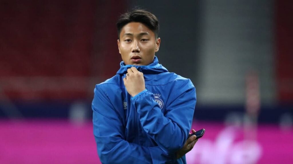 Gelandang Korea Selatan Paik Seung Ho Reuni dengan Barcelona