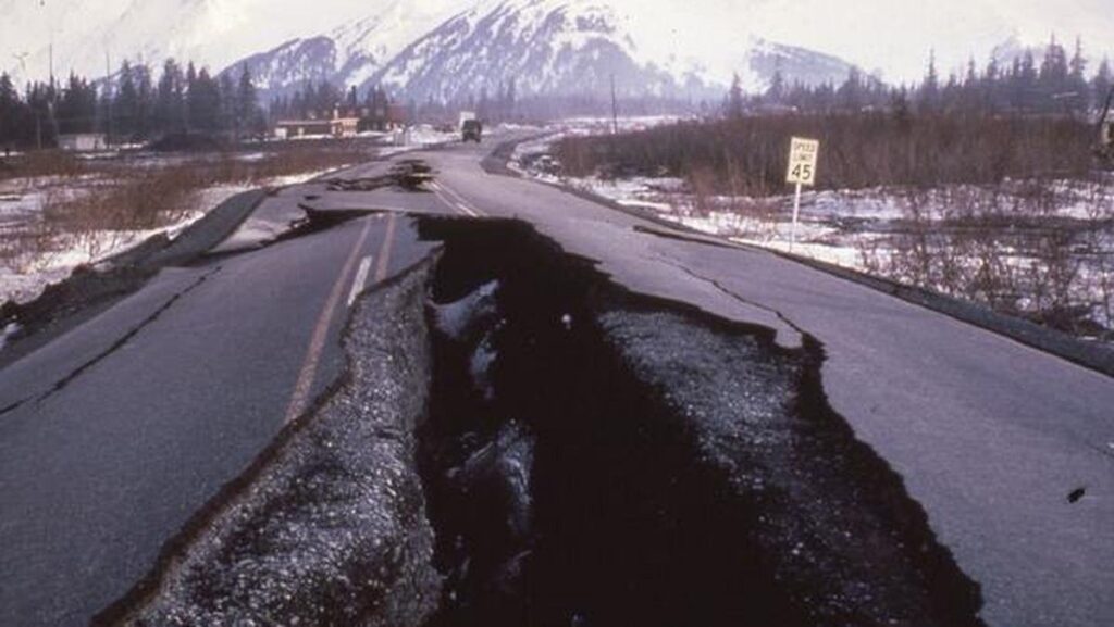 Gempa Magnitudo 9,2 Guncang Alaska dan Ubah Permukaan Bumi