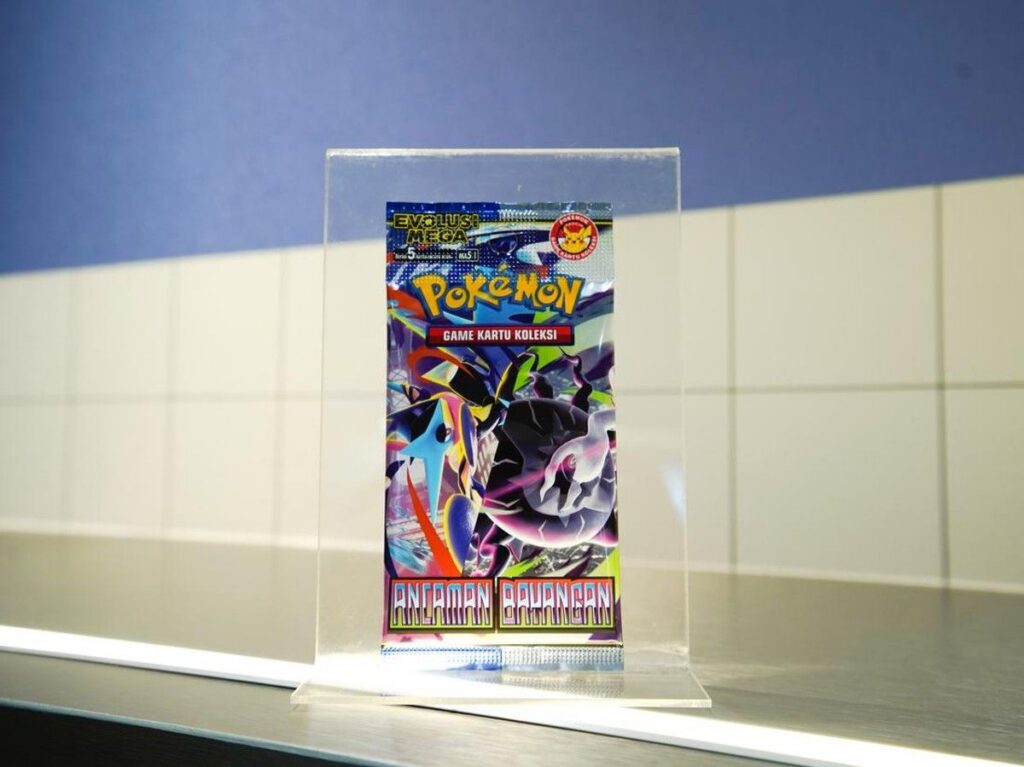 AKG Entertainment Meluncurkan Booster Pack Pokémon Ancaman Bayangan