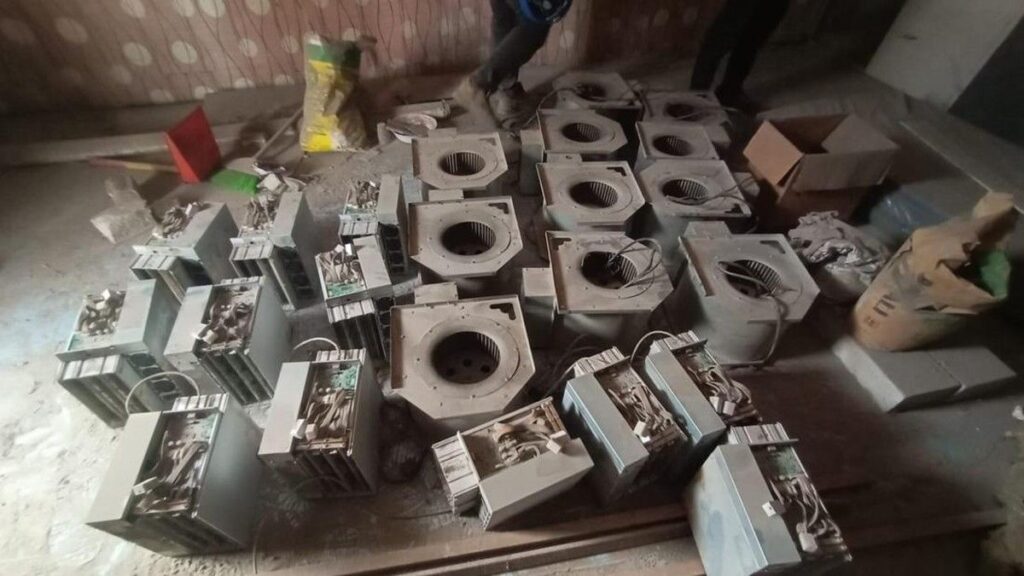 Polres Metro Bekasi Bongkar Ruko Pencuri Listrik di Tambun