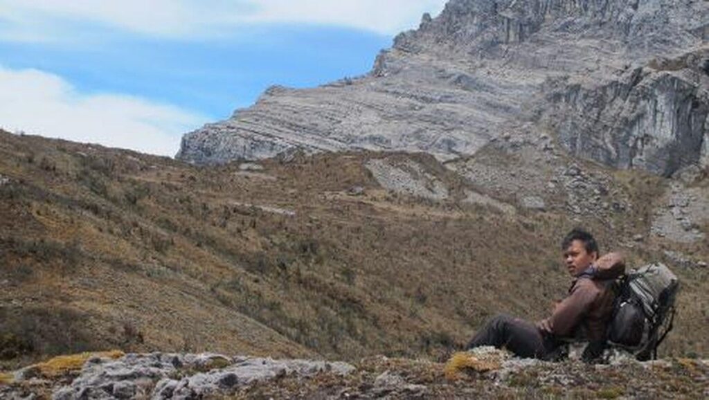 Salju Abadi Puncak Jaya Papua Menyusut Drastis Sisa 2 Persen
