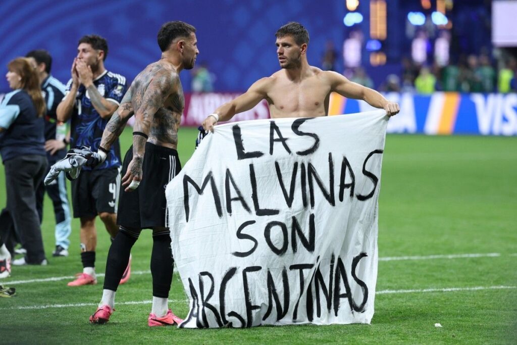 FIFA Selidiki Spanduk Malvinas Timnas Argentina Usai Tekuk Inggris
