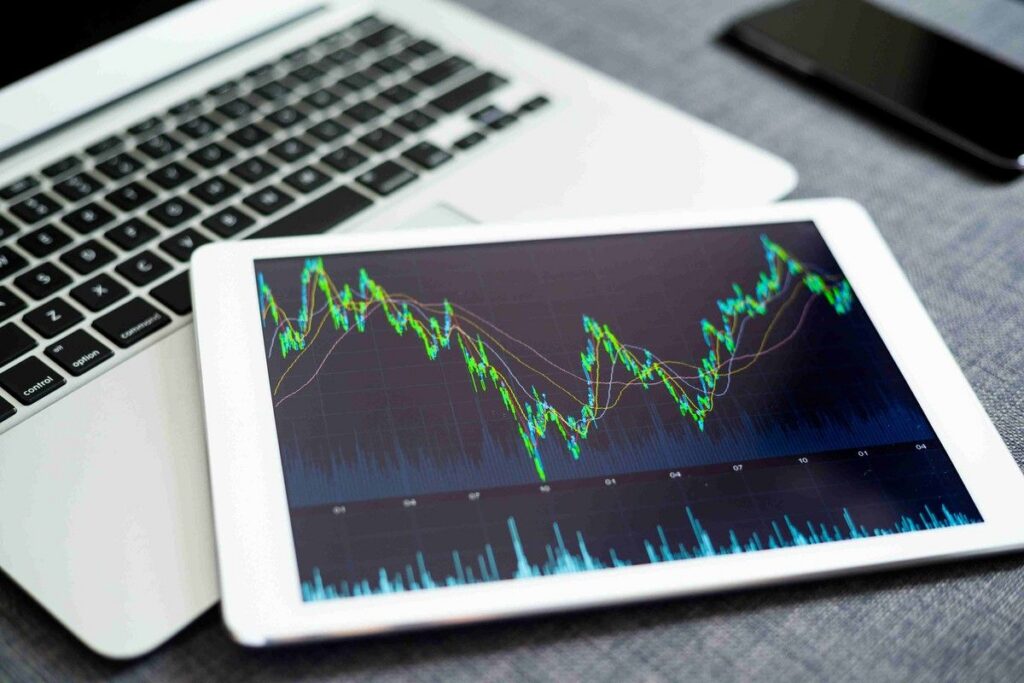 IHSG Ambles 3,05 Persen Saat Sejumlah Emiten Bagikan Dividen dan Tambah Modal