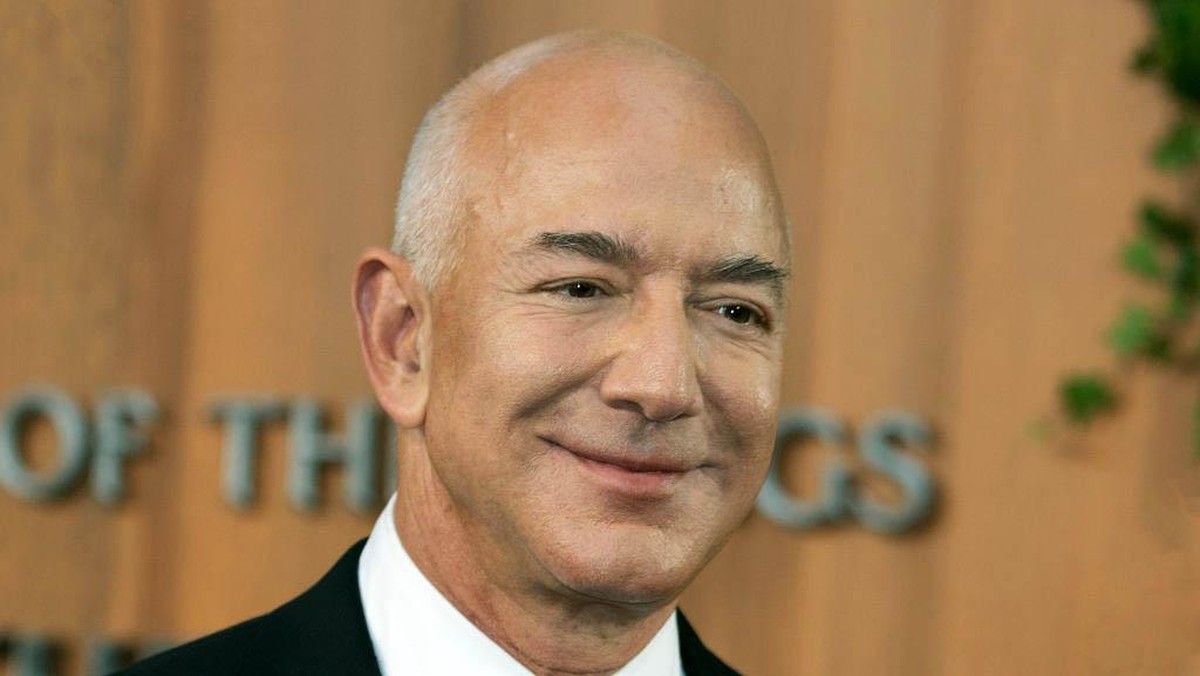 Jeff Bezos Rutin Minum Kopi Setiap Pagi untuk Menjaga Kesehatan Otak