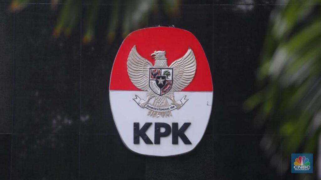 KPK Segel Kantor Dinas PUPR Pemalang Pasca OTT Bupati Anom Widiyantoro