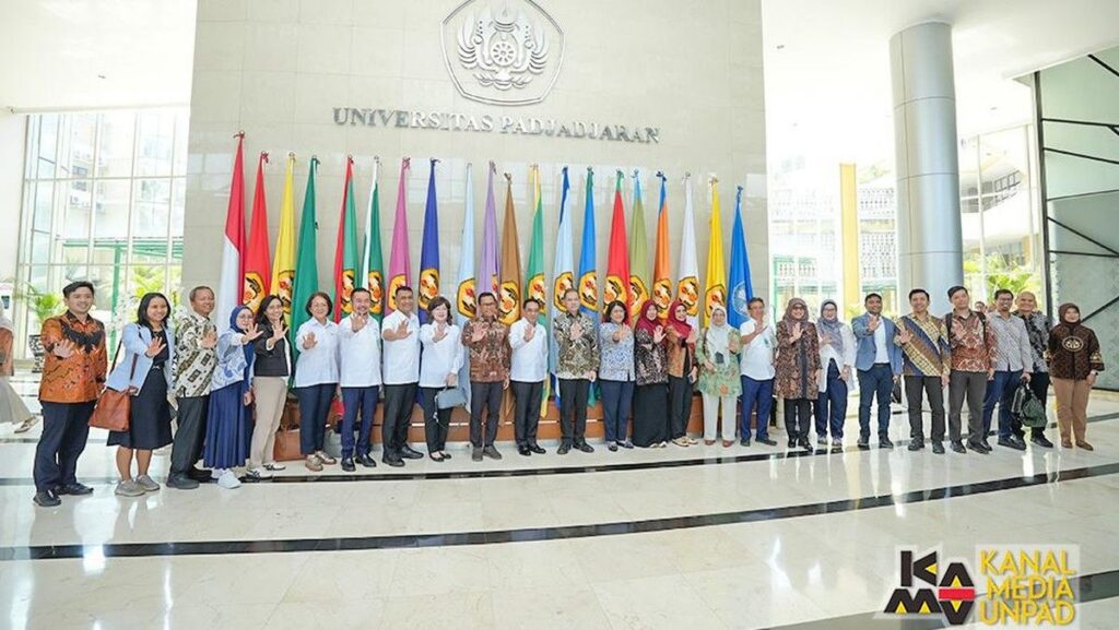 Kemenkes Tunjuk Universitas Padjadjaran Pimpin Penelitian Vaksin Tuberkulosis Nasional