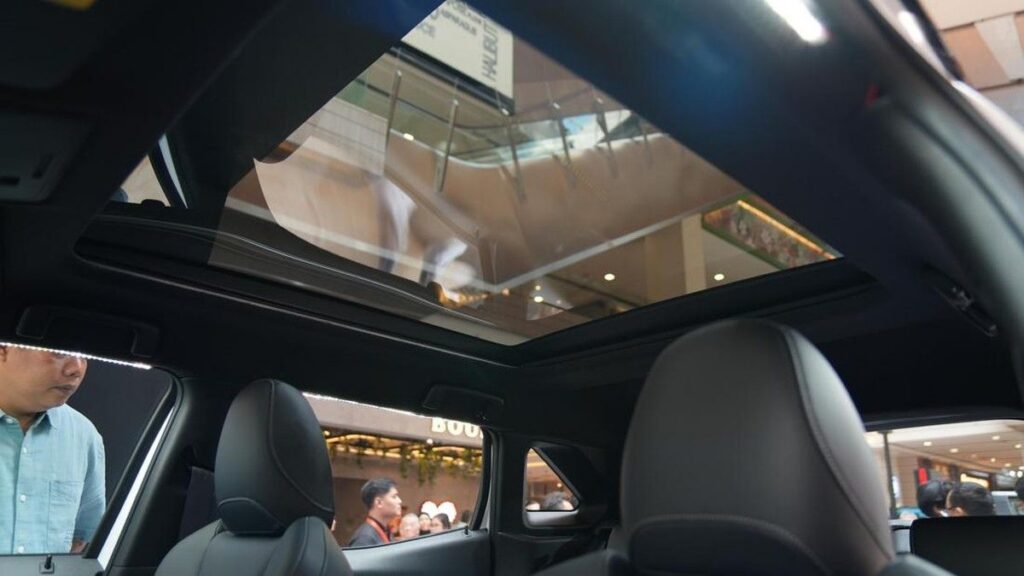 MMKSI Sematkan Panoramic Sunroof pada New Mitsubishi Xforce