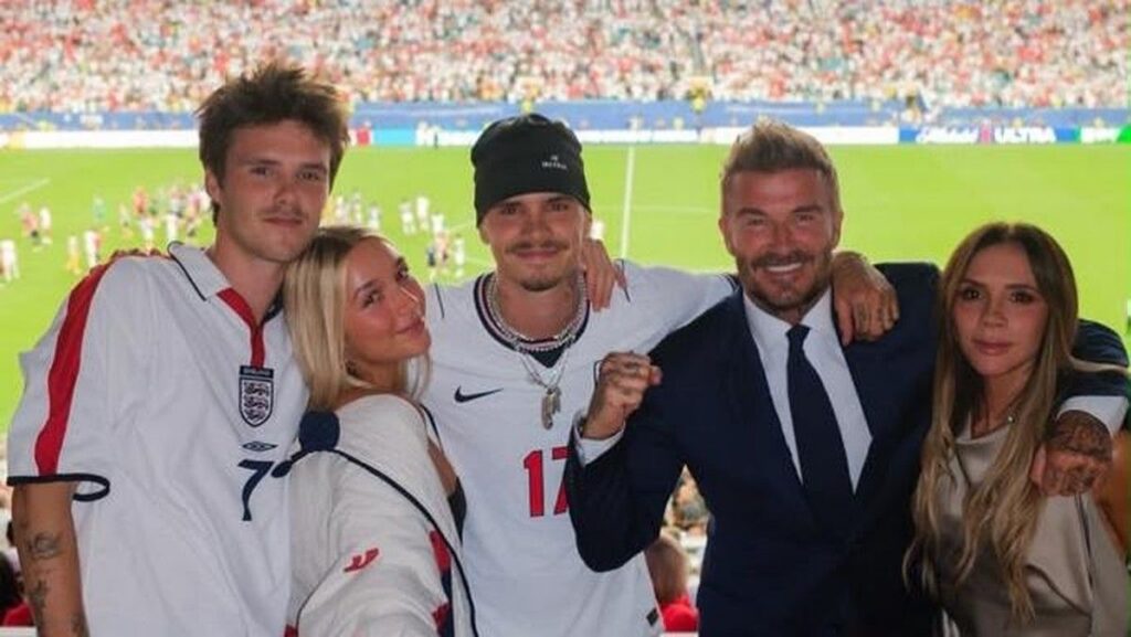 David Beckham Bela Victoria Beckham Usai Dituding Tak Nasionalis di Piala Dunia