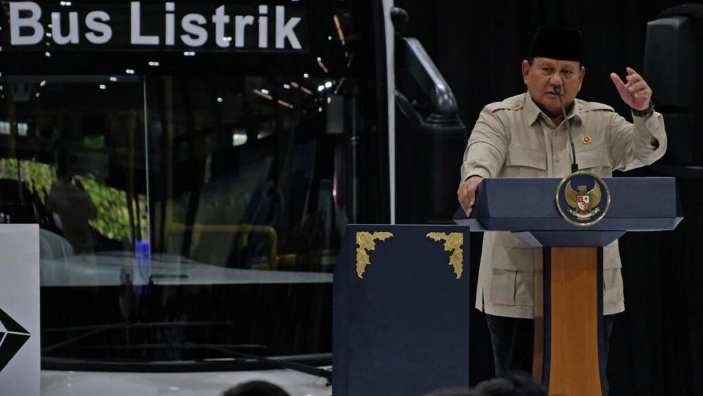 Prabowo Targetkan Seluruh Kendaraan di Indonesia Berbasis Listrik