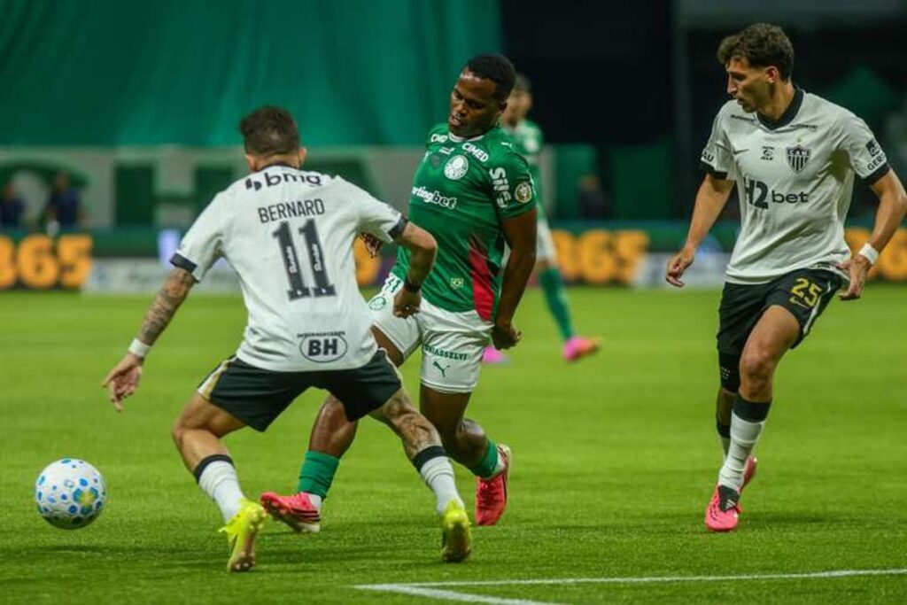 Atletico-MG Kalahkan Palmeiras 2-1 di Liga Brasil