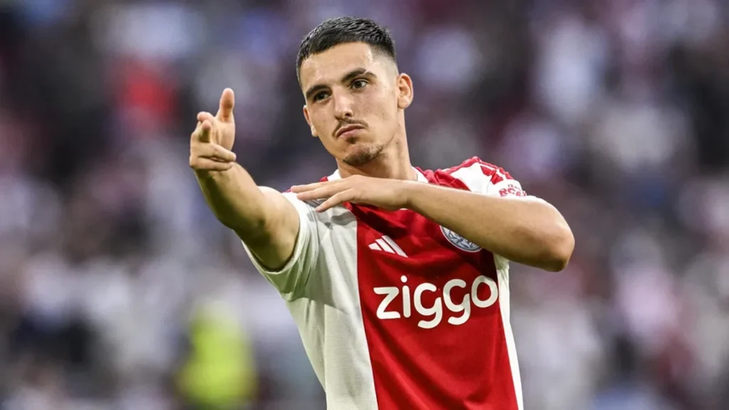 Ajax Lolos ke Kualifikasi Ketiga Conference League Usai Tekuk Vojvodina