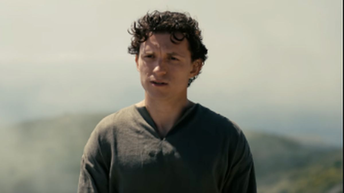 Tom Holland Buka Suara Mengenai Pengalamannya Mempromosikan Film Buruk