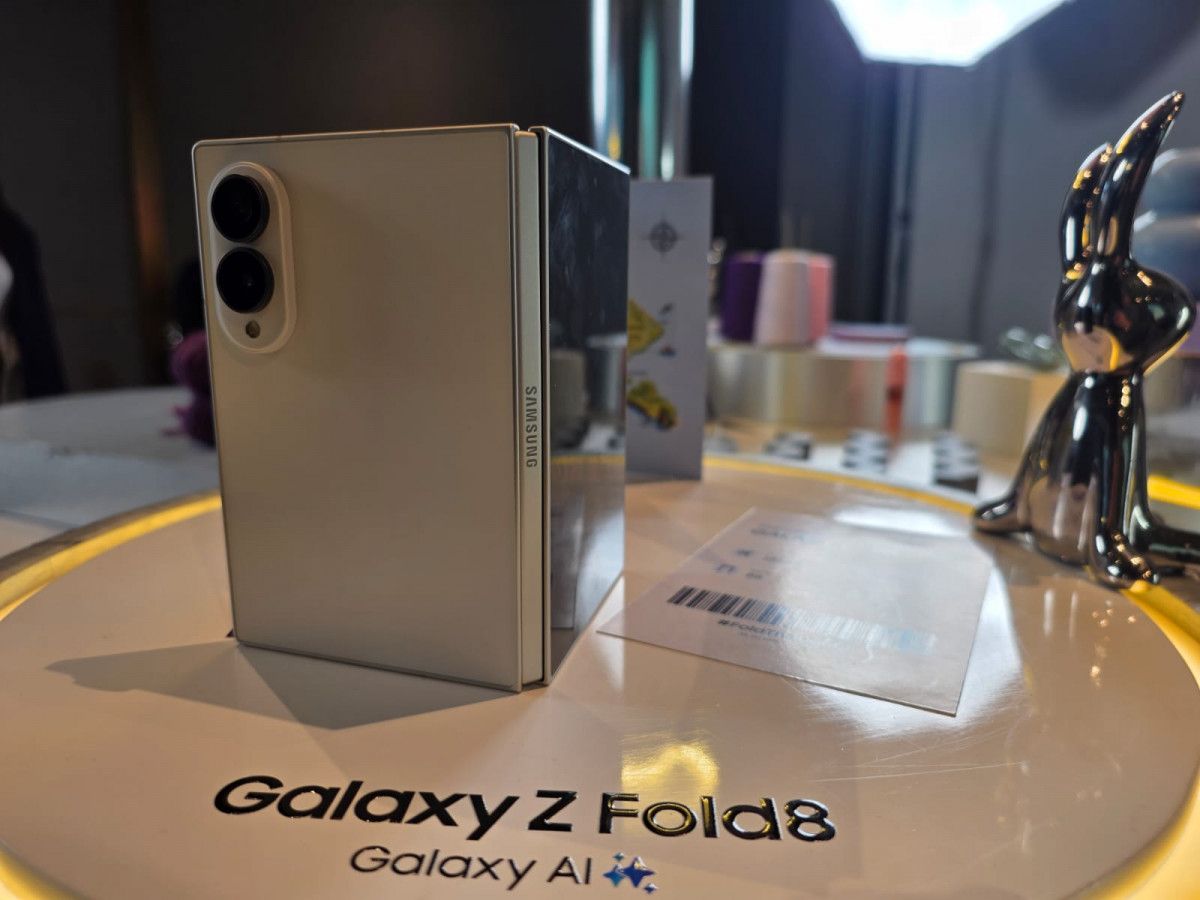 Samsung Luncurkan Lini Ponsel Lipat Seri Galaxy Z Fold8