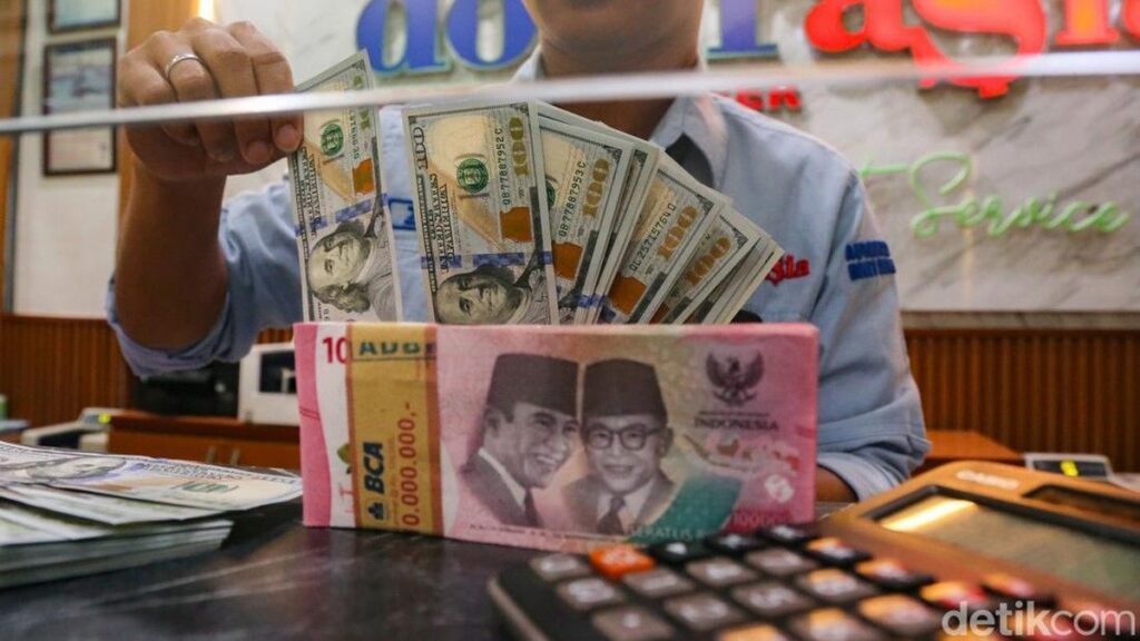 Dolar AS Menguat ke Rp 17.975 per 1 Juli 2026