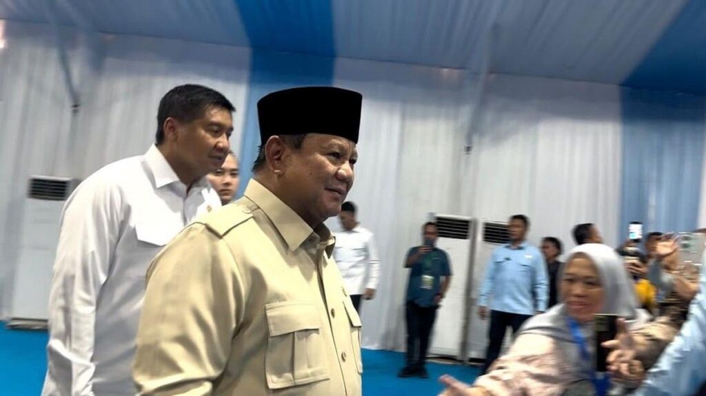 Presiden Prabowo Saksikan Akad Massal KPR FLPP di Batang Jawa Tengah