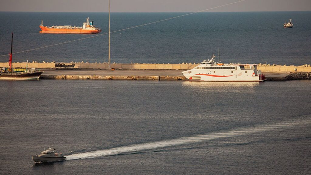 Iran Beri Pertimbangan Khusus bagi China di Selat Hormuz