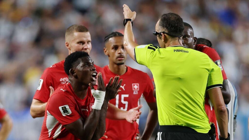 Kartu Merah Breel Embolo dalam Laga Kontra Argentina Picu Kontroversi