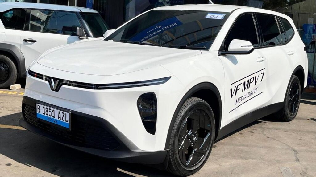 VinFast Luncurkan VF MPV 7 Skema Sewa Baterai Rp 329 Juta