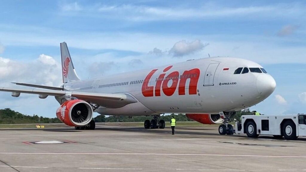 Lion Air Buka Penerbangan Langsung Umrah Batam Menuju Jeddah
