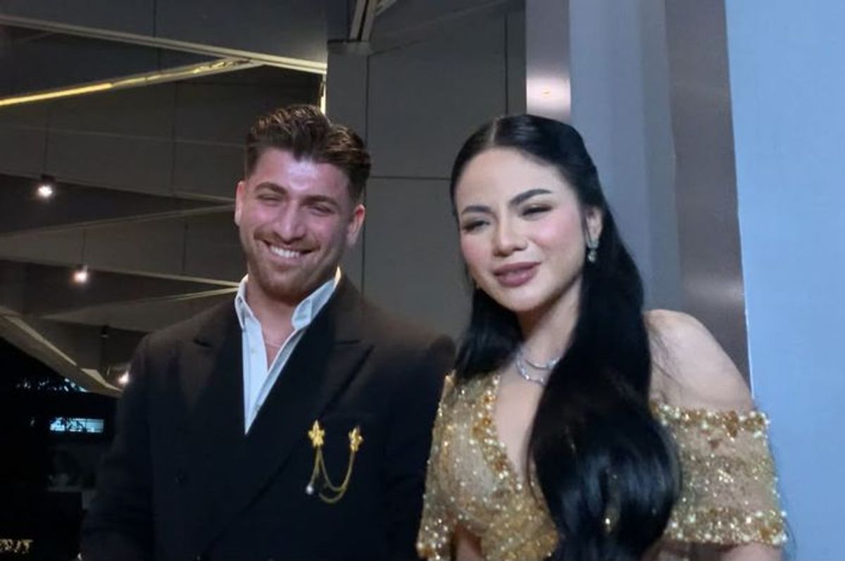 Dinar Candy Hadiri Resepsi Pernikahan Nathalie Holscher dan Arief Fadli