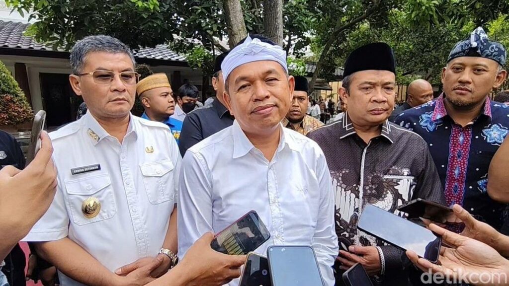 Dedi Mulyadi Tolak Rencana Penarikan Biaya SPP SMA-SMK Negeri