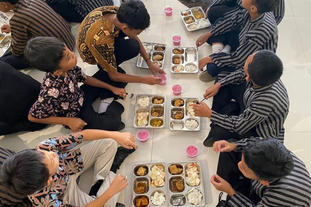 Pemerintah Prioritaskan Daerah Tinggi Stunting untuk Program MBG