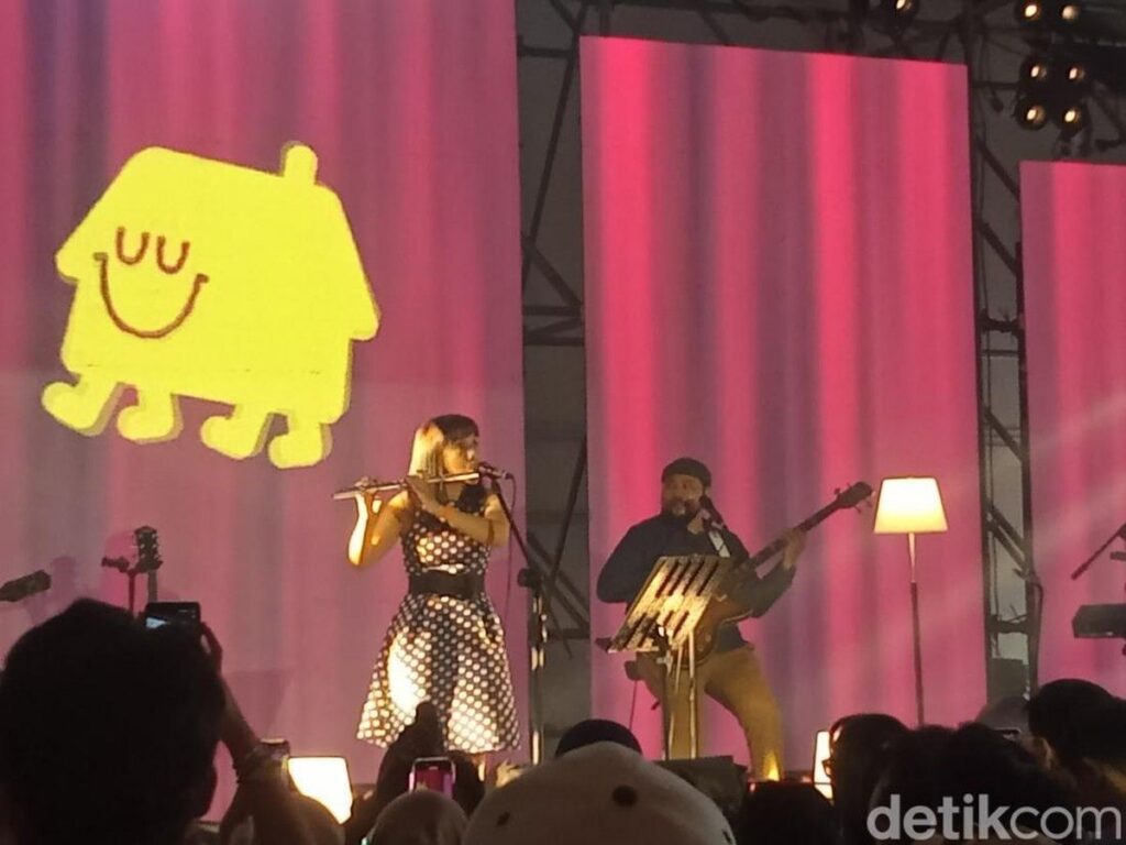 Mocca Hangatkan Panggung Soundrenaline Jakarta 2026 Lewat Tembang Nostalgia
