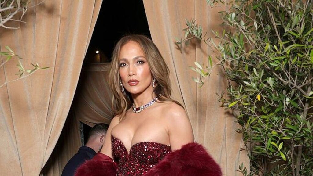 Jennifer Lopez Bagikan Kiat Bangkit dari Patah Hati