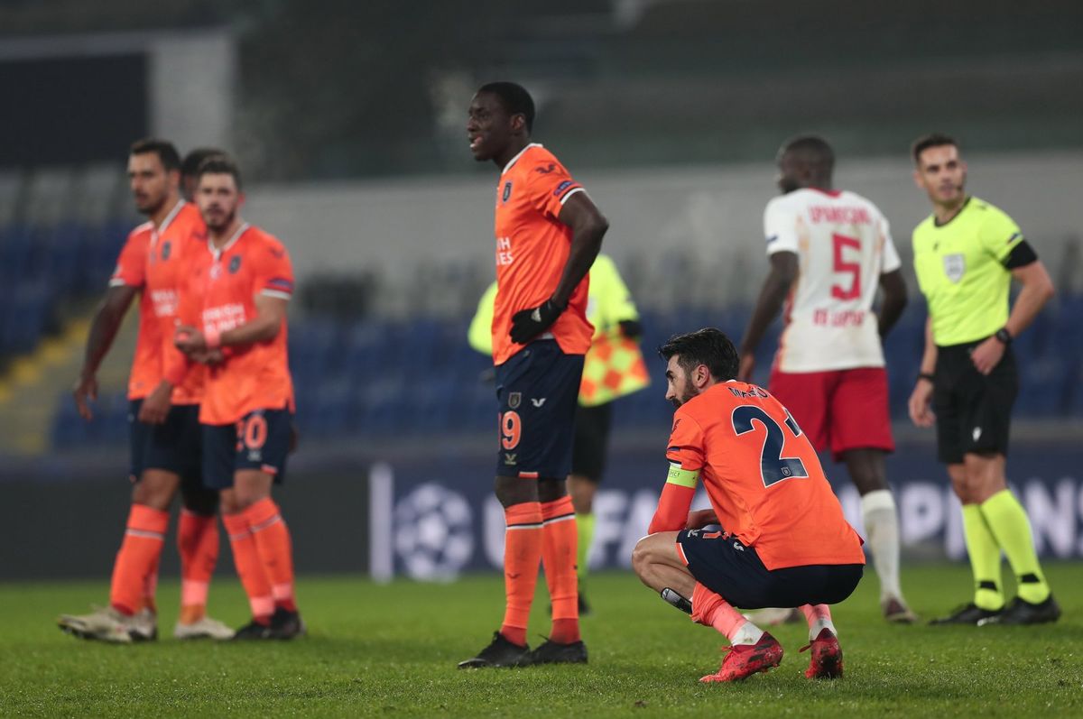Istanbul Basaksehir Permanenkan Eldor Shomurodov Jelang Kualifikasi